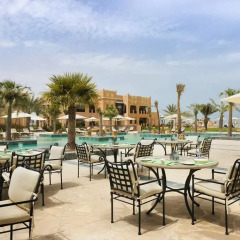 Отель Sharq Village & Spa 5* Стандартный номер с различными типами кроватей фото 9