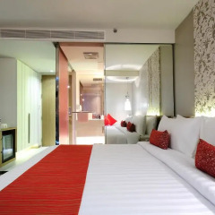 Отель Citrus Sukhumvit 13 by Compass Hospitality 3* Улучшенный номер с различными типами кроватей фото 5