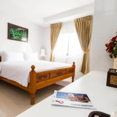 Отель VITS Patong Dynasty 3* Улучшенный номер с двуспальной кроватью фото 2