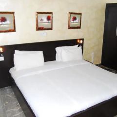 3J's Hotel Ltd ванная