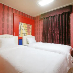 Real Boutique Hotel 2* Стандартный номер с 2 отдельными кроватями фото 4