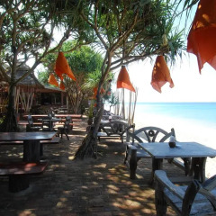 Отель Clean Beach Resort Ланта гостиничный бар