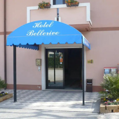 Отель Bellerive Ristorante Albergo Манерба-дель-Гарда банкомат
