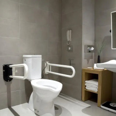 Lazart Hotel ванная