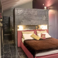 Отель MAANJA Lake Front Suite and Restaurant Люкс фото 11