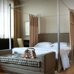 Отель Relais Santa Croce 5* Номер Делюкс с различными типами кроватей фото 11