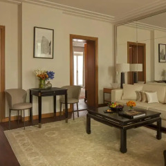 Four Seasons Hotel Milano 5* Представительский люкс с двуспальной кроватью фото 5