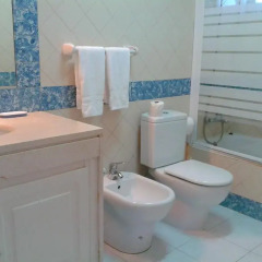 Отель Apartamentos Salema Praia Club ванная
