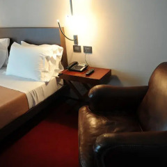 Отель IH Hotels Milano Ambasciatori 4* Люкс с различными типами кроватей фото 5