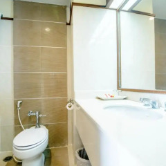 Отель Sea Breeze Jomtien Resort 4* Улучшенный номер с различными типами кроватей фото 3