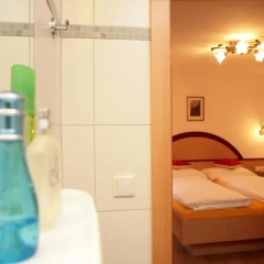 Отель Aparthotel Waidmannsheil 4* Апартаменты разные типы кроватей фото 2