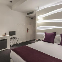 Отель Room Mate Emma 3* Стандартный номер с двуспальной кроватью фото 4