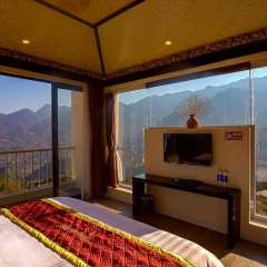 Phuong Nam Mountain View Hotel 3* Номер Делюкс с различными типами кроватей фото 8