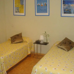 Отель Hostal Salamanca Стандартный номер с различными типами кроватей (общая ванная комната) фото 3