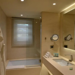 Отель Somewhere Boutique Hotel Vouliagmeni Греция, Афины - отзывы, цены и фото номеров - забронировать отель Somewhere Boutique Hotel Vouliagmeni онлайн ванная