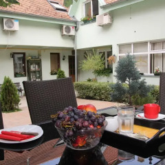 Апартаменты Fortress Apartments Нови Сад питание