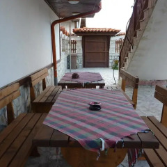 Отель Guest House Dzhogolanov Стандартный номер с различными типами кроватей фото 10