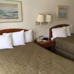 Отель Travelodge Hollywood-Vermont/Sunset Лос-Анджелес комната для гостей фото 2