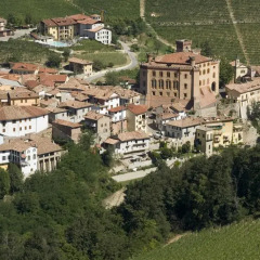 Отель Agriturismo La Terrazza sul Bosco Здание Barolo фото 3