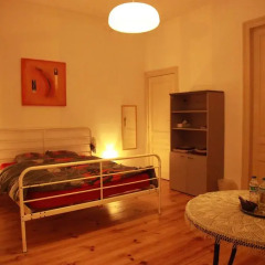 Отель Guest house Heysel Laeken Atomium Бельгия, Брюссель - отзывы, цены и фото номеров - забронировать отель Guest house Heysel Laeken Atomium онлайн комната для гостей