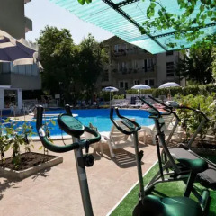 Hotel Trafalgar Римини бассейн фото 2