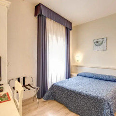 Hotel Azzi 3* Стандартный номер с двуспальной кроватью фото 8