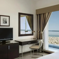 Отель Four Points by Sheraton Sheikh Zayed Road, Dubai Стандартный номер фото 3