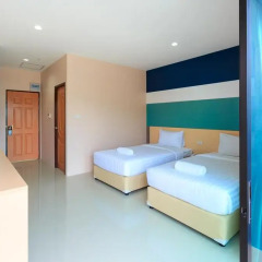 Отель JJ Residence Phuket Town 3* Улучшенный номер с 2 отдельными кроватями
