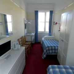 Dillons Hotel - B&B 3* Номер категории Эконом с 2 отдельными кроватями фото 3