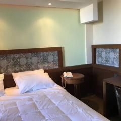 Gq Hotel & Club 4* Улучшенный номер фото 10