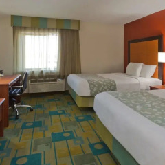 Отель La Quinta Inn & Suites Meridian 2* Стандартный номер с 2 отдельными кроватями