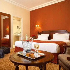Hotel Mayfair 4* Номер Делюкс с различными типами кроватей фото 3