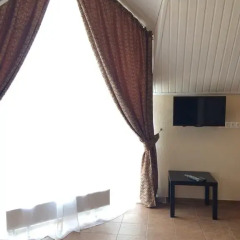Mini-Hotel GuestHouse Улучшенный номер двуспальная кровать фото 3