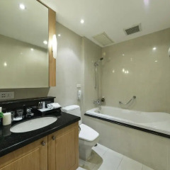 Отель Centre Point Sukhumvit Thong-Lo 4* Люкс Премиум с различными типами кроватей фото 7