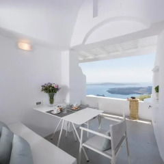 Отель Aqua Luxury Suites Люкс с различными типами кроватей фото 22