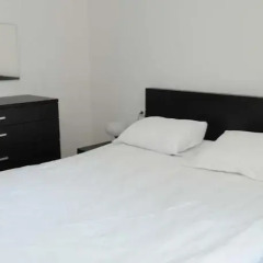 Апартаменты Polaris Inn Apartments комната для гостей