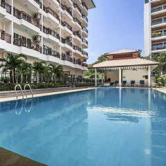 Апартаменты Pratumnak Hill Apartment 1 Bedroom Паттайя бассейн