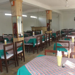 Отель Chitwan Forest Resort Непал, Саураха - отзывы, цены и фото номеров - забронировать отель Chitwan Forest Resort онлайн питание