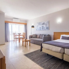 Отель Clube Praia Mar 3* Улучшенная студия с различными типами кроватей фото 4