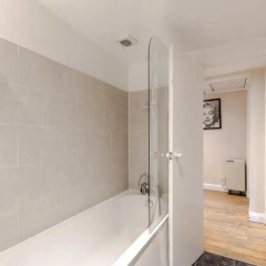 Отель Cosy 1 Bedroomed Central London Великобритания, Лондон - отзывы, цены и фото номеров - забронировать отель Cosy 1 Bedroomed Central London онлайн ванная фото 2