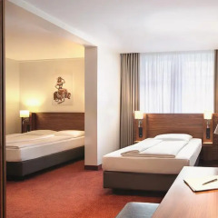Отель Hafen Hamburg 4* Номер Commander фото 5