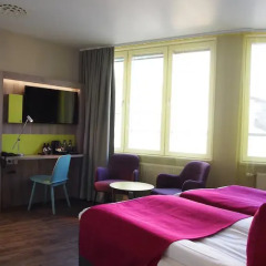 Central Hotel 4* Улучшенный номер с двуспальной кроватью фото 6