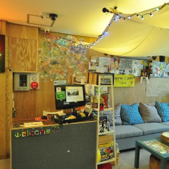 Отель Backpackers Inside Кровать в мужском общем номере с двухъярусной кроватью фото 7