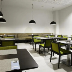 Отель NH Lyon Airport