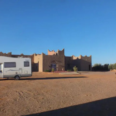 Отель Kasbah Le Berger, Au Bonheur des Dunes Марокко, Мерзуга - отзывы, цены и фото номеров - забронировать отель Kasbah Le Berger, Au Bonheur des Dunes онлайн парковка