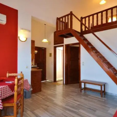 Апартаменты Rhapsody Traditional Apartments комната для гостей