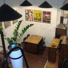 Authentic Belgrade Centre Hostel гостиничный бар