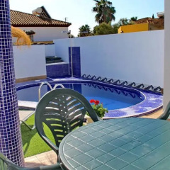 Отель Chalet Muelle Pesquero II Испания, Кониль-де-ла-Фронтера - отзывы, цены и фото номеров - забронировать отель Chalet Muelle Pesquero II онлайн балкон