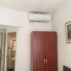 Отель Hostal Mont Thabor Улучшенный номер с различными типами кроватей фото 7