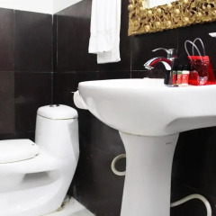 Отель OYO Rooms Bus Stand Gurgaon ванная